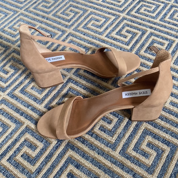 Steve Madden Ireneew tan block heels. Size 11 - Picture 3 of 4
